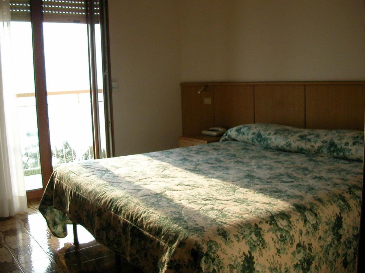 Hotel San Faustino Torri Del Benaco Extérieur photo